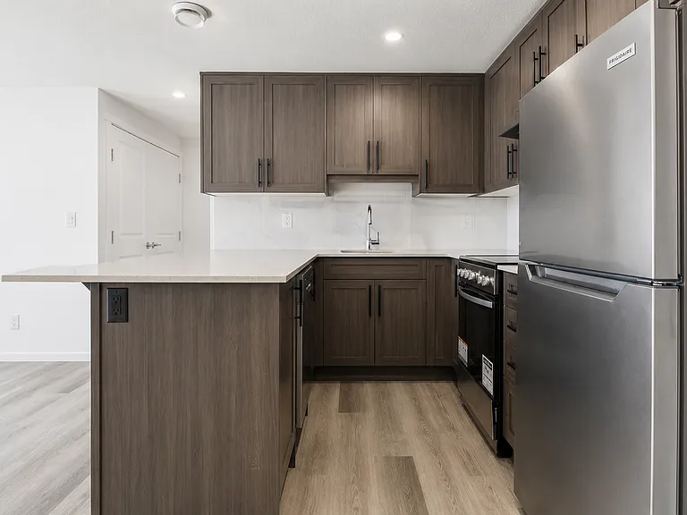 25B Yorkstone Row SW #25B — Photo 13