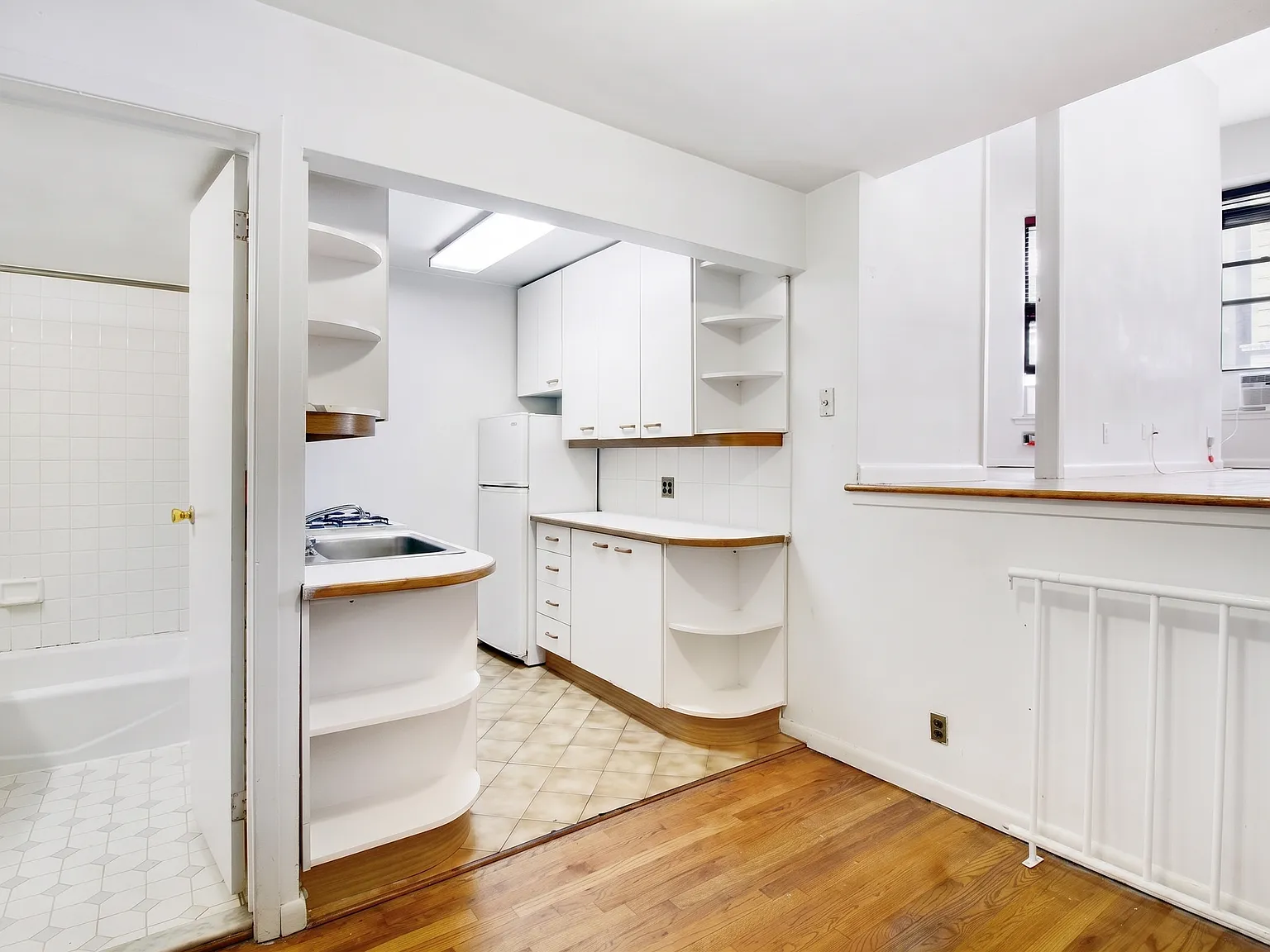 246 West 102nd Street — Photo 4