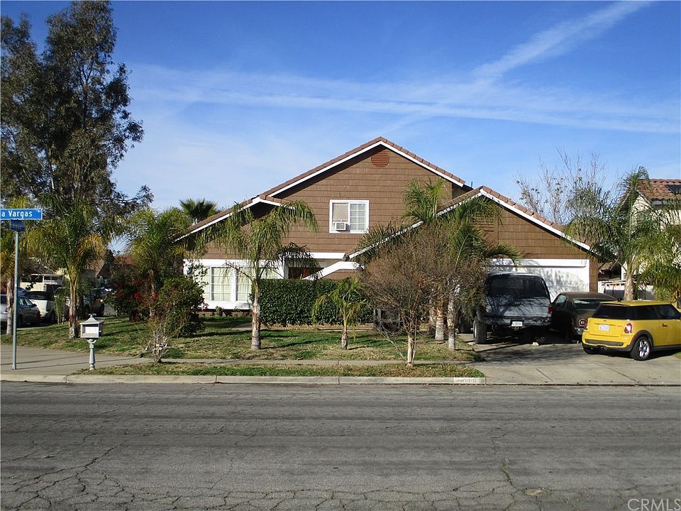 1st image of 24290 Via Vargas Dr