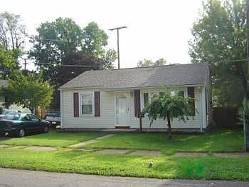 2nd image of 422 Central Ave