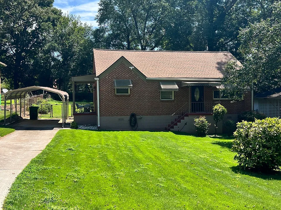 2032 Dellwood Pl
