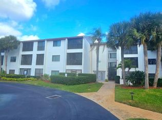 1001 Tartan Dr APT 302, Palm Harbor, FL 34684