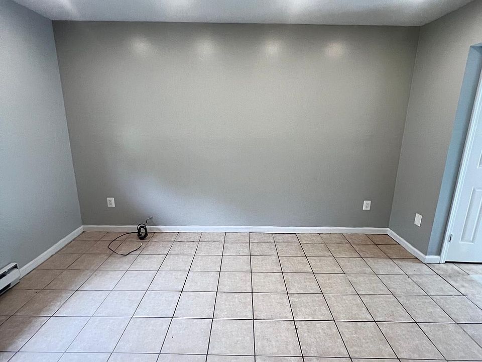 57 Union Apts 57 Union St Bristol CT Zillow