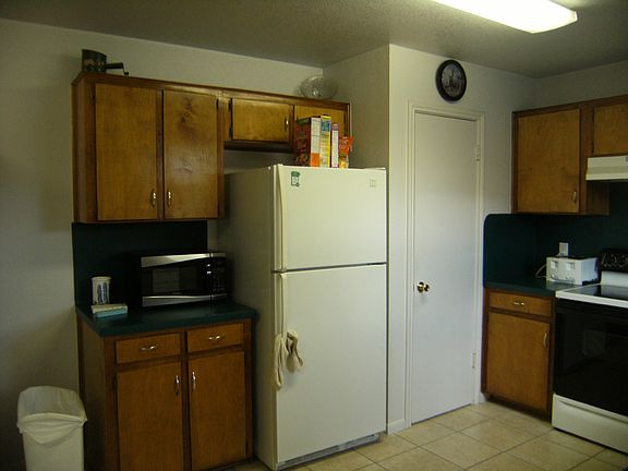 5th image of 713 N 3rd St