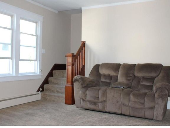 5th image of 408 Orchard Ave