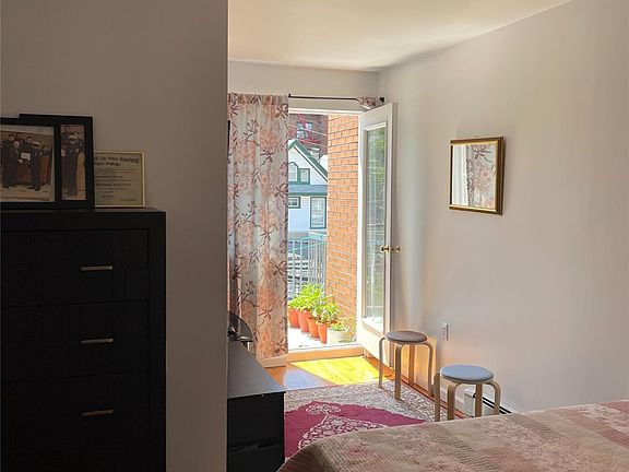 4th image of 89-27 172nd St Floor 2
