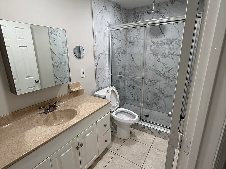 735 NE 13th Ct #2 — Photo 3