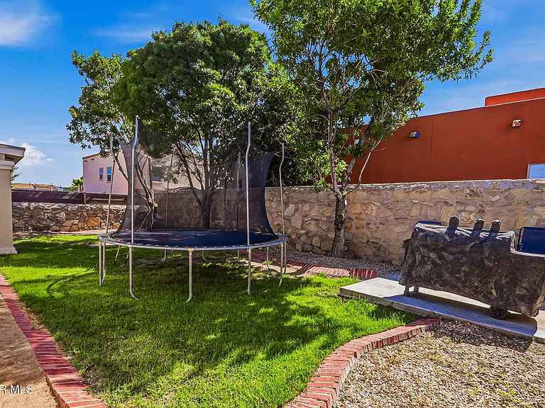 3828 Tierra Aurora Dr — Photo 40