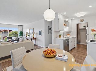 2 Panoramic Way APT 105, Berkeley, CA 94704