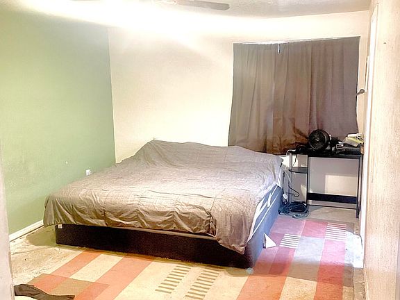 4th image of 2901 W Tania Pl