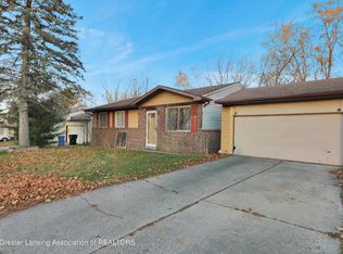 2300 Byrnes Rd, Lansing, MI 48906