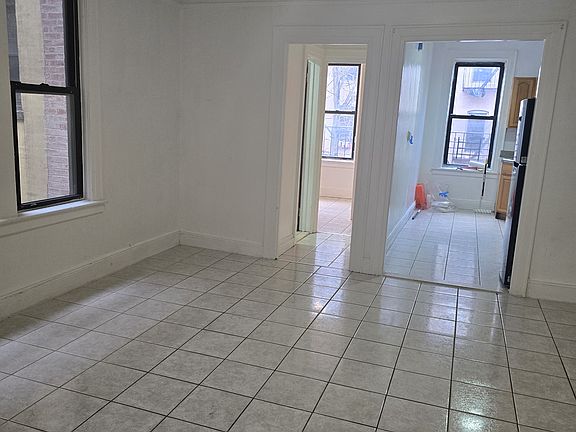 4th image of 2834 35th St APT 2