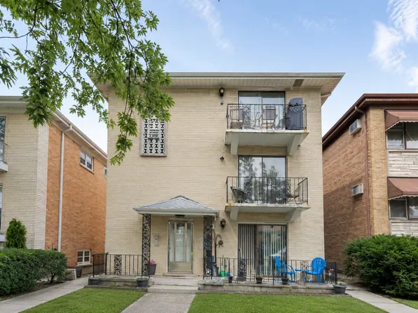 2218 N 74th Ct APT 1, Elmwood Park, IL 60707