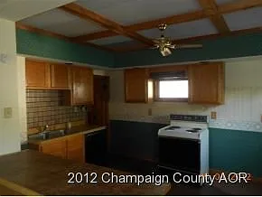 214 S Cottage Grove Ave photo 1