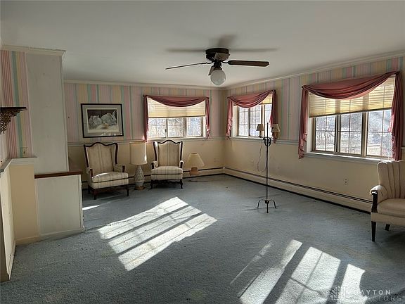 5th image of 606 Barnhart Rd