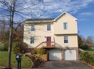 105 Hazelwood Dr, Cranberry Township, PA