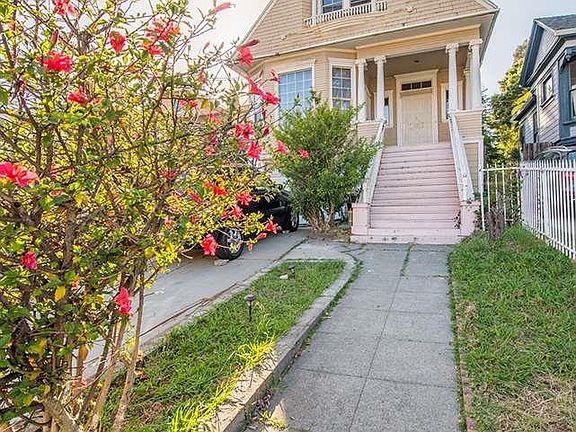 5th image of 3133 Harrison St