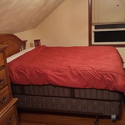 3rd image of 211 Vincent Ave