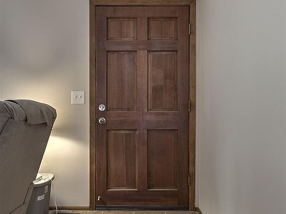 4th image of 2216 Greensboro Ave