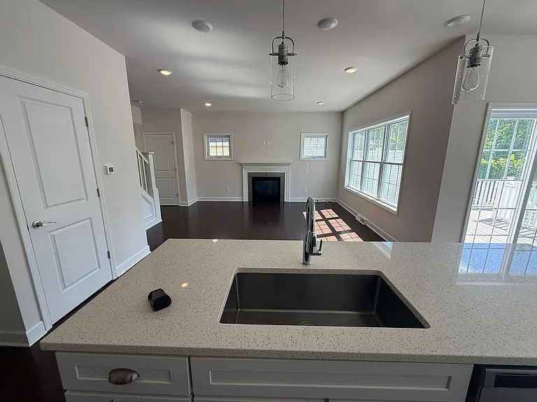 86 Lona Ln — Photo 4