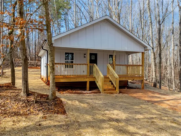 240 Dogwood Dr, Westminster, SC 29693