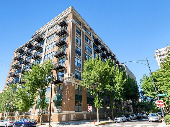 2nd image of 221 E Cullerton St APT 418