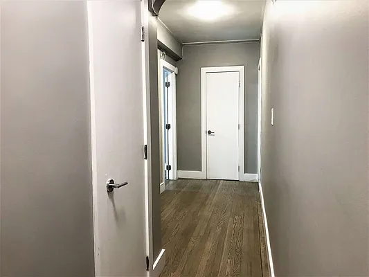 Rented by Bruma Realty LLC | media 6