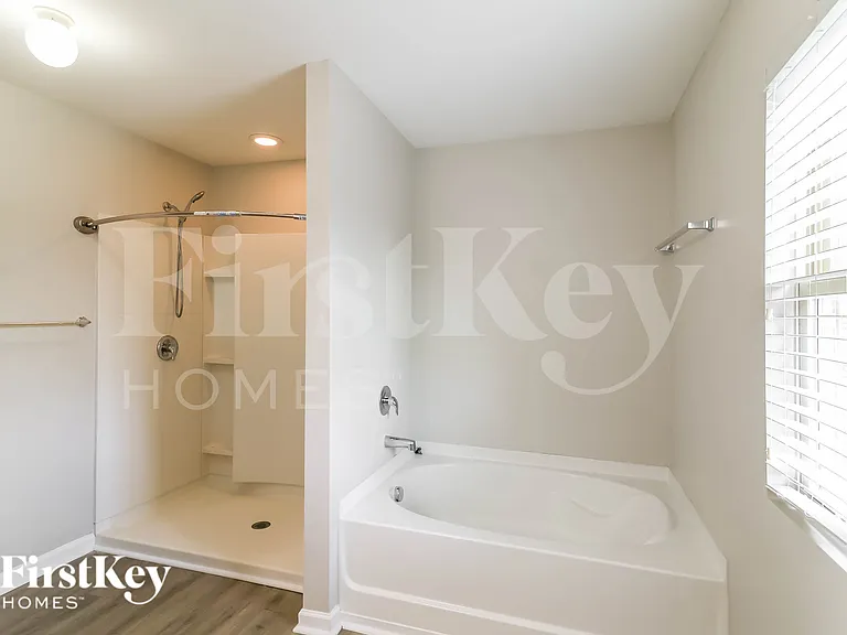5519 Luther Ct — Photo 17