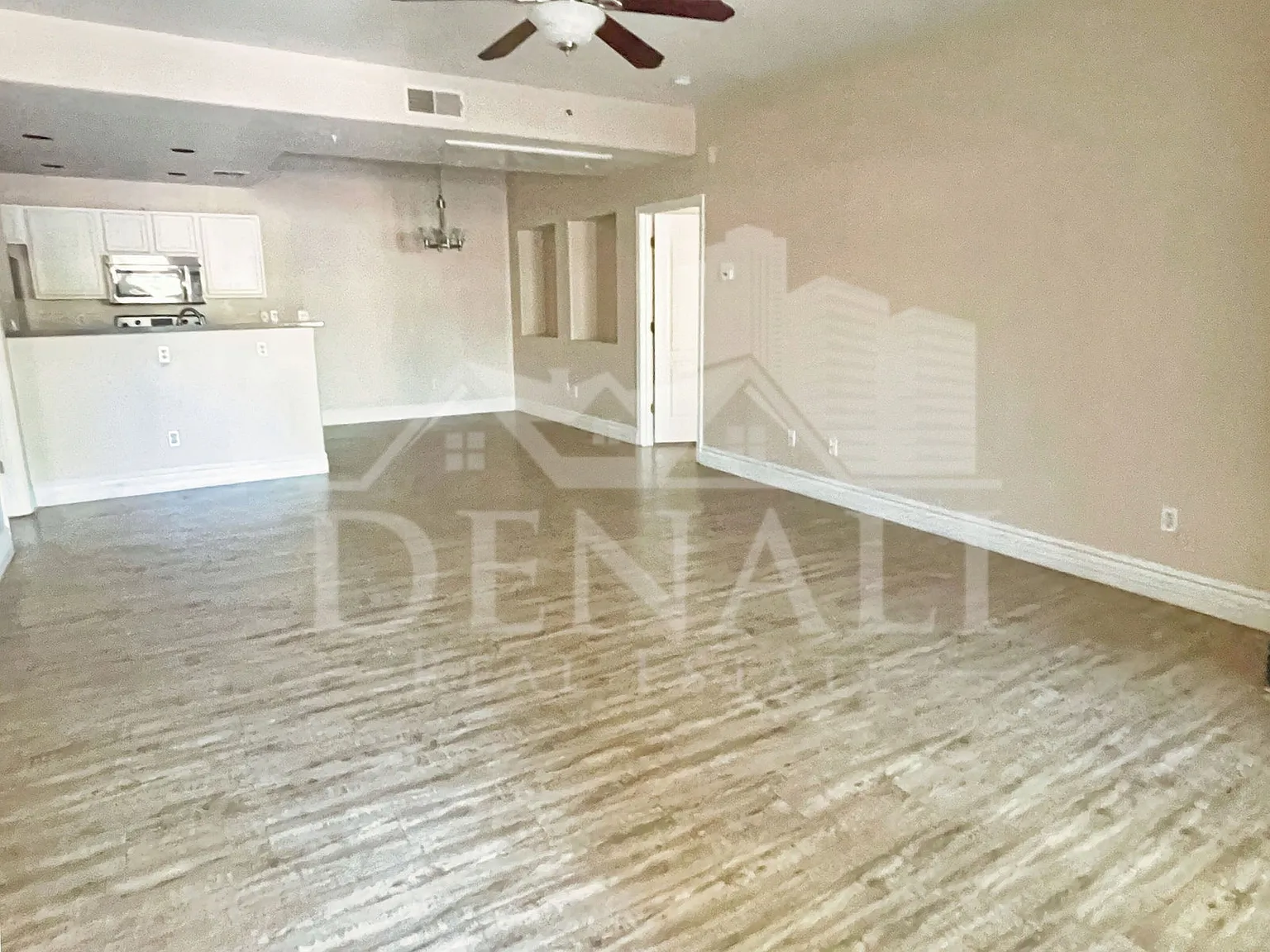 2 bed, 2.0 bath, 1134 sqft, $1,795 — Photo 4