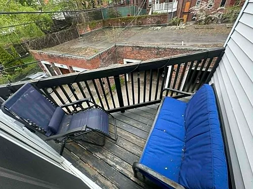 627 E 3rd St #2R Photo 1