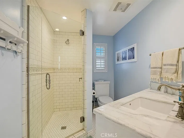 2128 Miramar Dr — Photo 20