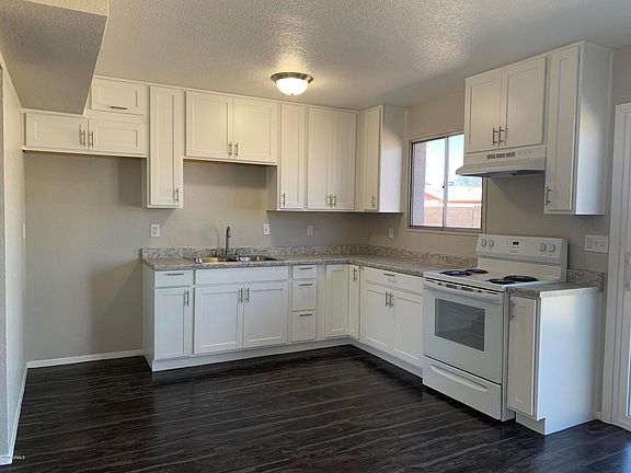 4th image of 4142 W Vista Ave