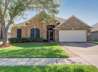 5411 Silver Oak Dr, Pasadena, TX 77505