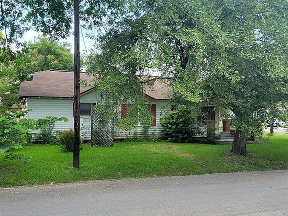 4th image of 301 E Homan St