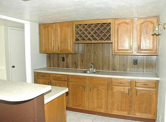 4th image of 2801 Gayle Dr