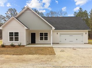 166 Yeti Ln, Raeford, NC 28376