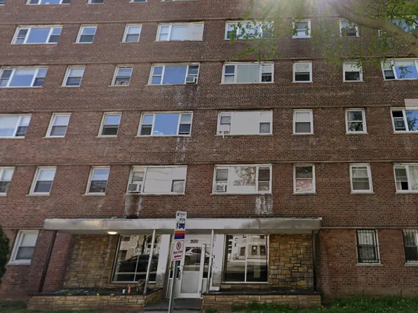 2500-2501 John F Kennedy Boulevard image 1 of 6