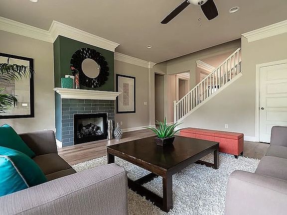 5th image of 3208 N Del Monico Dr