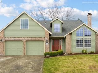 2733 NE Kelly Pl, Gresham, OR 97030