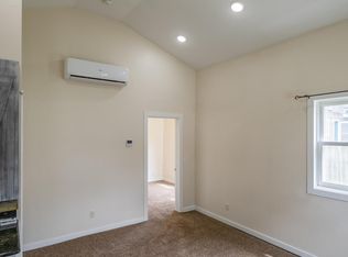 966 11th St APT 1, Marion, IA 52302