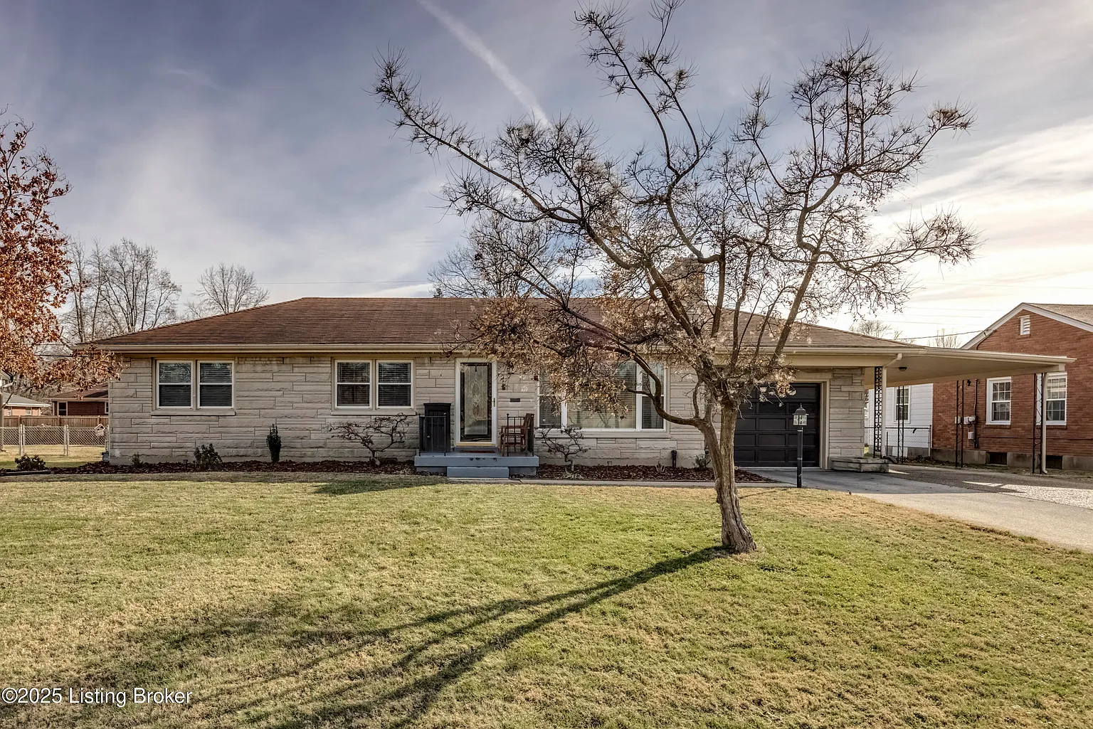 2813 Sheila Dr photo 1