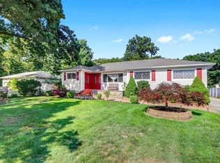 113 Hallock Rd, Lake Grove, NY 11755