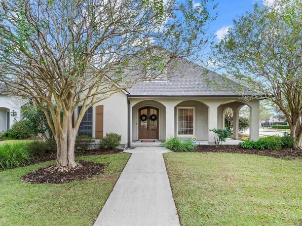 1206 Cornerstone Dr, Baton Rouge, LA 70810