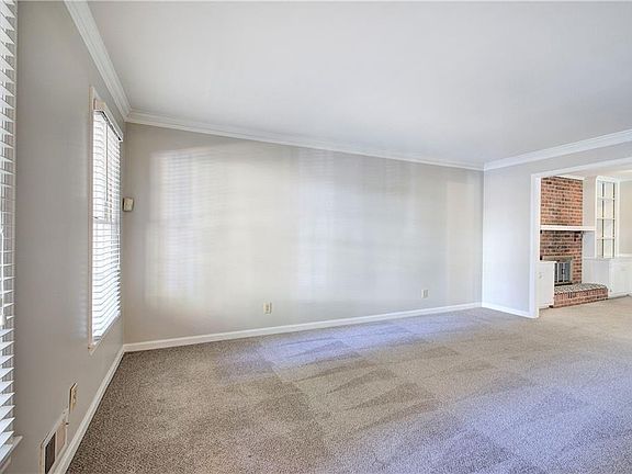 5th image of 2864 Holly Oaks Dr