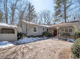 807 Oakland Valley Rd, Cuddebackville, NY 12729