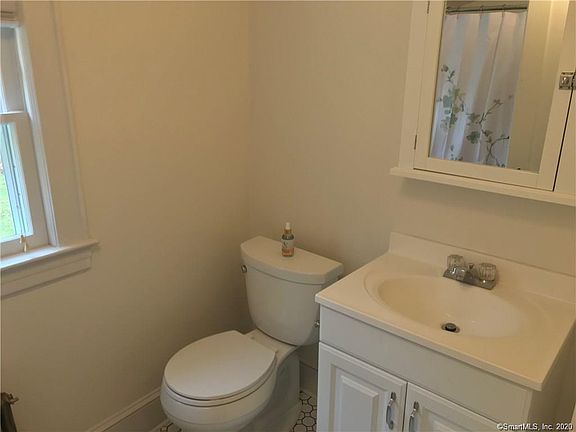 18 Flirtation Avenue