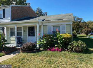 52 Raeburn Ln, Willingboro, NJ 08046