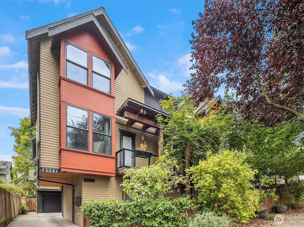 3635 Greenwood Avenue N #B, Seattle, WA 98103