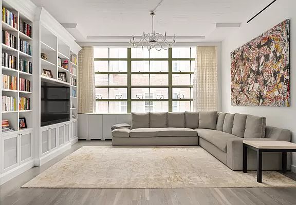 2nd image of 195 Hudson St APT 5D