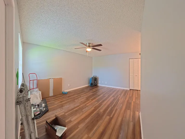 2301 SE 4th St #12 — Photo 7